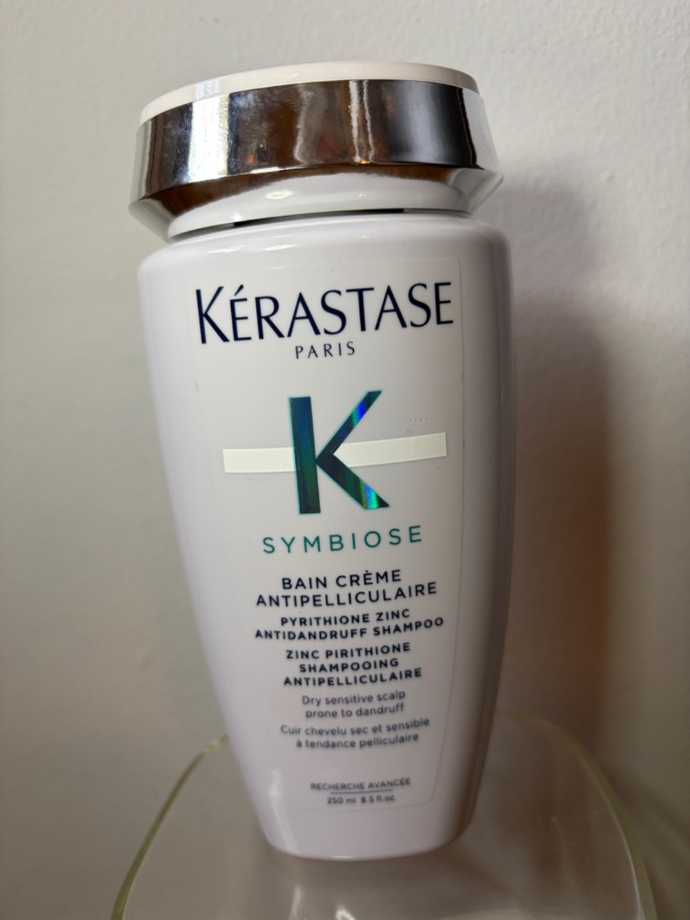 Kérastase Symbiose Antidandruff Shampoo - 250 ml